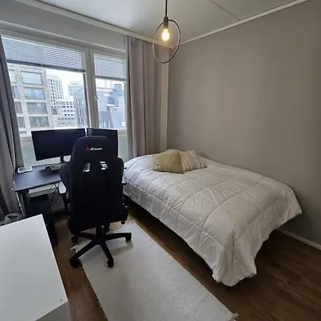 Апартаменты Ilmastoitu 4 Makuuhuoneen Asunto Kantakaupungissa *